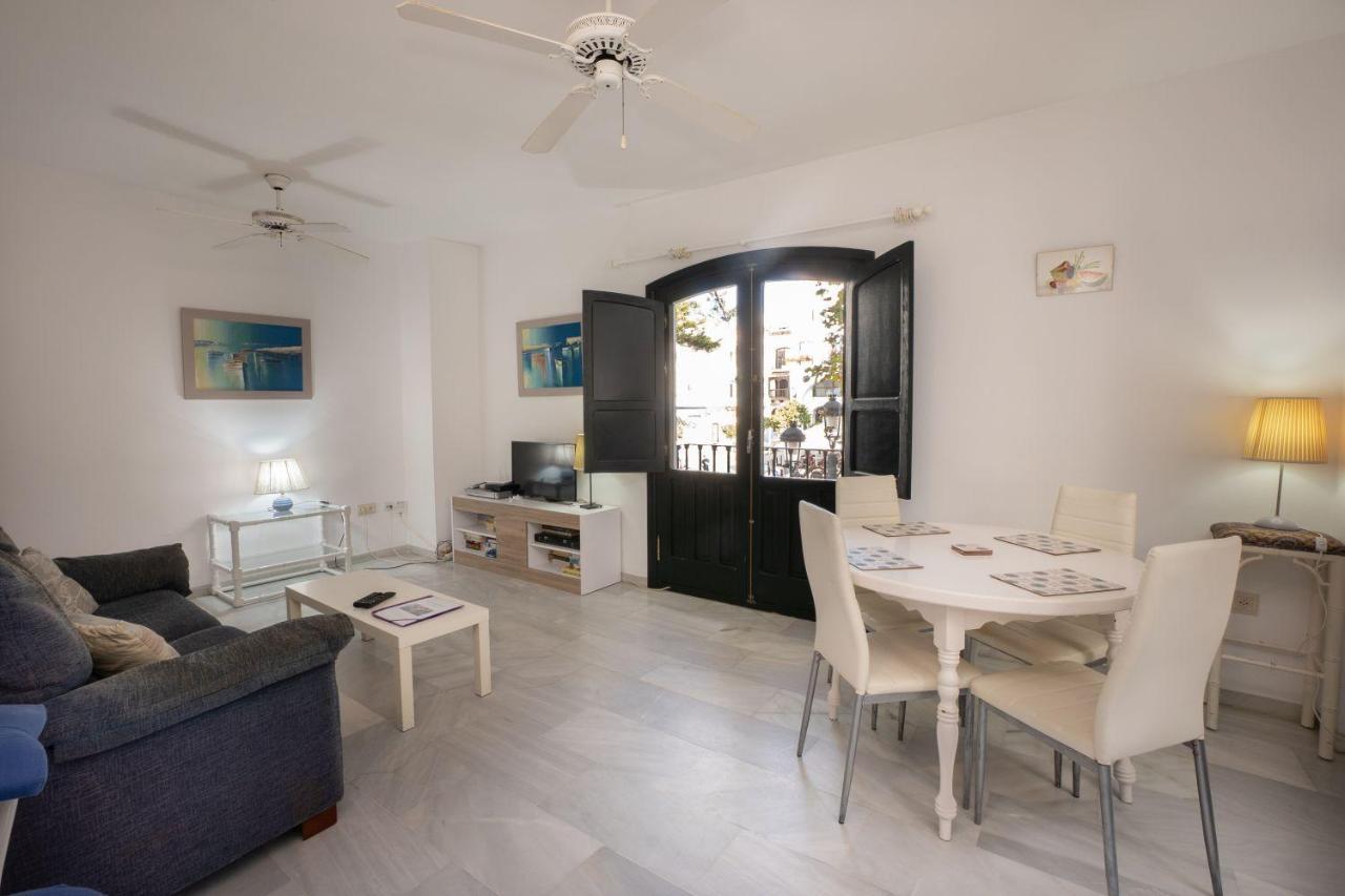 Apartmán Balcon De Europa 4 Menyber Nerja Exteriér fotografie