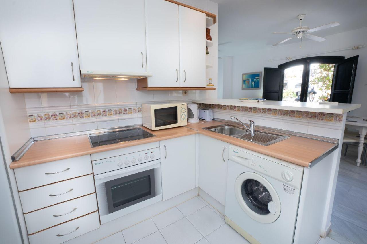 Apartmán Balcon De Europa 4 Menyber Nerja Exteriér fotografie